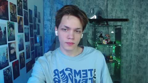 Kevin online show from 04/04/26, 04:33