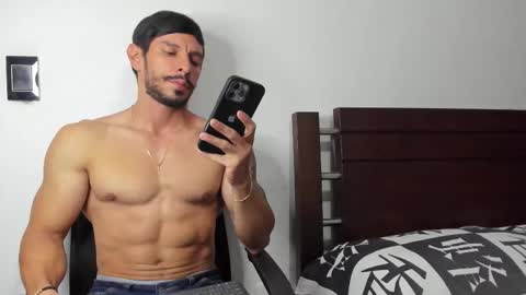 kevin_malone22 online show from 01/12/26, 11:32