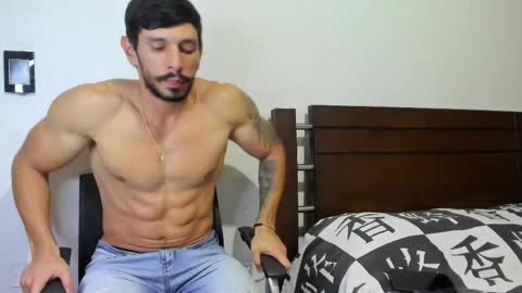 kevin_malone22 online show from 04/23/26, 02:24