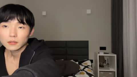 Snapshot of kevin_mils chatting on 02/20/25, 07:41 kevin_mils online show from 02/20/25, 07:41