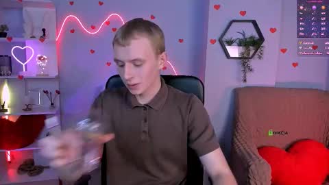 Snapshot of kevin_nix_ chatting on 02/10/26, 10:14 kevin_nix_ online show from 02/10/26, 10:14