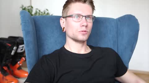 Kev online show from 10/15/25, 08:36