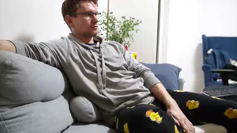 Kev online show from 12/15/25, 07:23