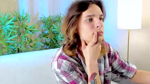 Snapshot of kevin_ruff chatting on 04/15/26, 08:21 Kevin online show from 04/15/26, 08:21