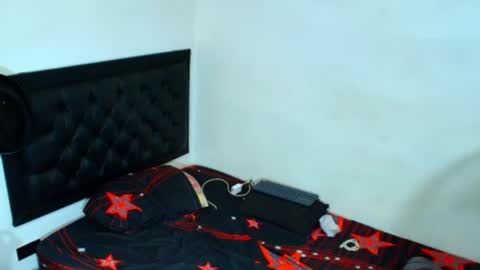 Snapshot of kevinkewma chatting on 06/18/26, 11:25 kevinkewma online show from 06/18/26, 11:25