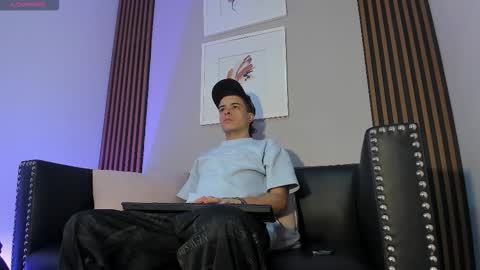 Sexy  Hot Kevin online show from 11/11/25, 12:16