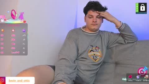 kevin and ottis online show from 10/14/25, 01:06