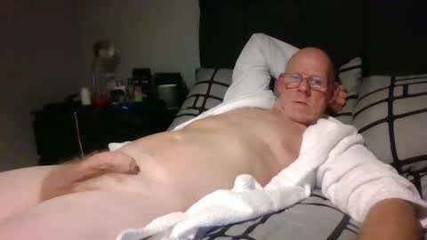 Snapshot of kevlooking4sez chatting on 12/09/24, 02:24 kevlooking4sez online show from 12/09/24, 02:24