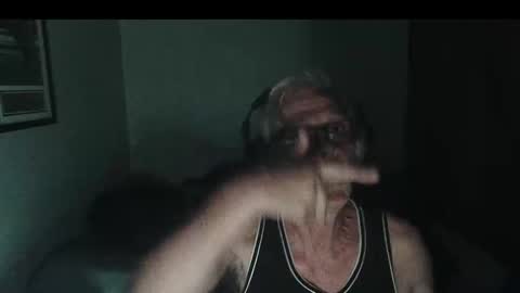 Snapshot of kevwestunder9696 chatting on 10/16/25, 11:00 kevwestunder9696 online show from 10/16/25, 11:00