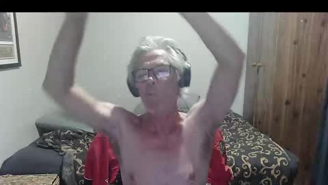 Snapshot of kevwestunder9696 chatting on 12/01/25, 12:21 kevwestunder9696 online show from 12/01/25, 12:21