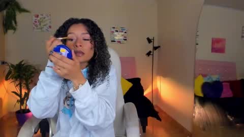 Snapshot of keyla_roberts_ chatting on 01/06/25, 03:42 Adhara. Help me reach 100 likes online show from 01/06/25, 03:42