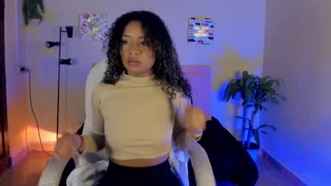 Snapshot of keyla_roberts_ chatting on 02/09/25, 03:11 Adhara. Help me reach 100 likes online show from 02/09/25, 03:11