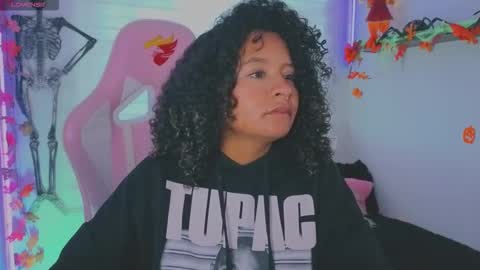 Snapshot of keyla_roberts_ chatting on 10/12/25, 05:56 Adhara. Help me reach 100 likes online show from 10/12/25, 05:56