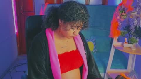 Snapshot of keyla_roberts_ chatting on 10/19/25, 10:38 Adhara. Help me reach 100 likes online show from 10/19/25, 10:38