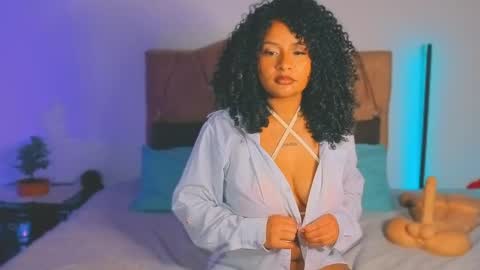 Snapshot of keyla_roberts_ chatting on 05/06/26, 01:14 Adhara. Help me reach 100 likes online show from 05/06/26, 01:14
