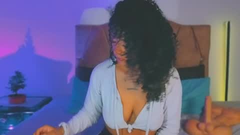 Snapshot of keyla_roberts_ chatting on 05/07/26, 10:20 Adhara. Help me reach 100 likes online show from 05/07/26, 10:20