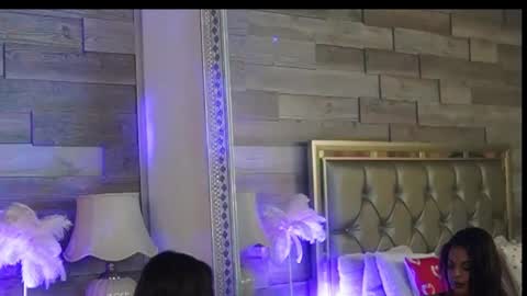 keylaconner online show from 02/18/25, 07:21