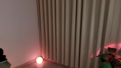 Keyla online show from 09/24/25, 10:13