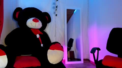 Snapshot of keyth_clement chatting on 02/04/25, 03:26 Keyth online show from 02/04/25, 03:26