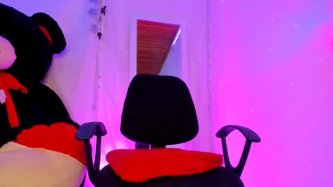 Snapshot of keyth_clement chatting on 02/07/25, 08:42 Keyth online show from 02/07/25, 08:42