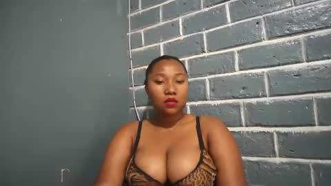 Snapshot of kezia0910 chatting on 11/13/25, 05:50 kezia0910 online show from 11/13/25, 05:50