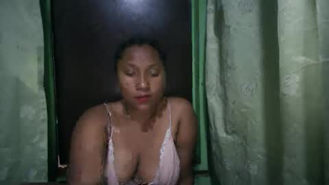 Snapshot of kezia0910 chatting on 11/19/25, 07:03 kezia0910 online show from 11/19/25, 07:03