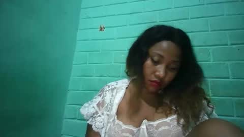 Snapshot of kezia0910 chatting on 11/22/25, 07:02 kezia0910 online show from 11/22/25, 07:02