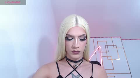 Snapshot of khalany_hadid chatting on 01/04/25, 05:27 kahalany online show from 01/04/25, 05:27