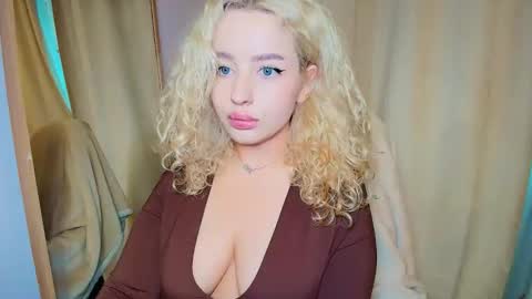 Khaleesi online show from 06/04/26, 03:40