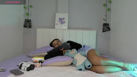 Khalessi online show from 03/25/26, 10:16