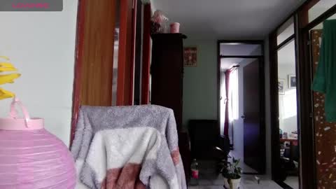 Khalessi online show from 04/15/26, 09:48