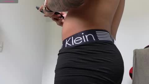 khalid ferrer online show from 02/26/25, 06:21