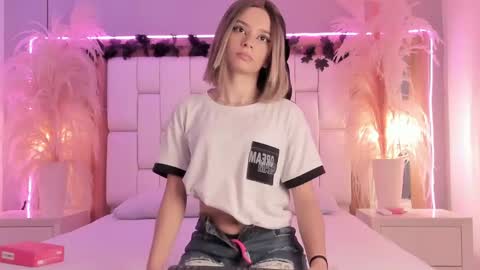 Khathiee online show from 04/15/26, 06:37