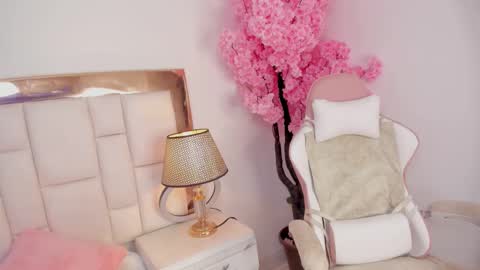 Snapshot of khelany_isyy chatting on 02/11/25, 12:28 Khelany Isyy online show from 02/11/25, 12:28