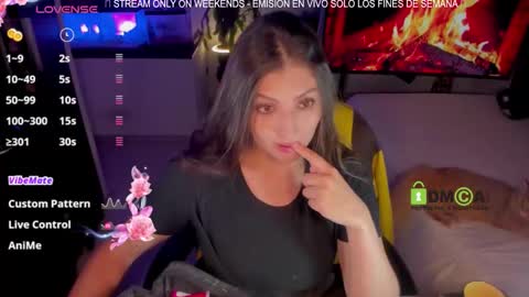 Khi.  online show from 12/21/25, 08:43