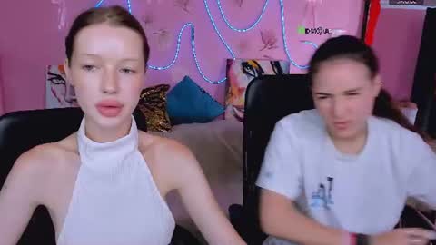 Snapshot of khloebeauty chatting on 07/01/26, 05:42 khloebeauty online show from 07/01/26, 05:42