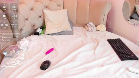 Khloe online show from 01/10/25, 10:06