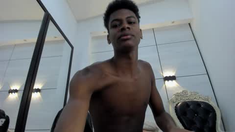 Snapshot of khris__evans chatting on 03/24/26, 11:04 Kris Evans online show from 03/24/26, 11:04