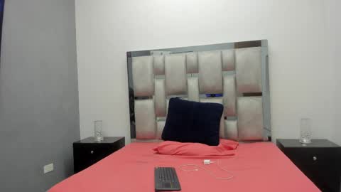 Snapshot of khris__evans chatting on 04/10/26, 11:04 Kris Evans online show from 04/10/26, 11:04