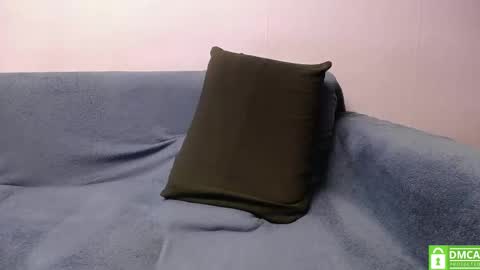 Snapshot of kiabigdick chatting on 02/07/26, 02:59 Hey Im Ivan everyday online 9am to 6pm 6 GMT Help me Reach K FollowerslPut your finger up online show from 02/07/26, 02:59