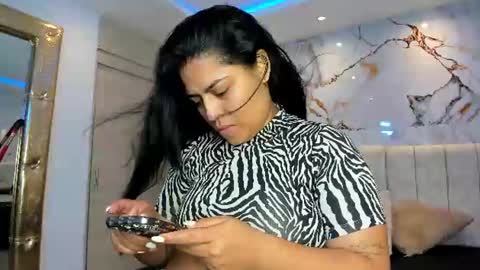    N         M online show from 06/12/26, 12:04