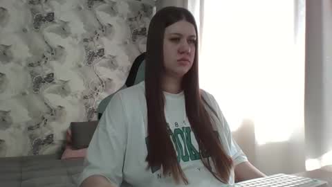 kianna_dior_ online show from 03/01/26, 07:43