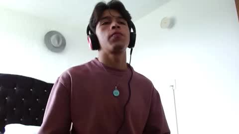 Snapshot of kianryu chatting on 09/23/25, 07:28 Adrian Chlloe online show from 09/23/25, 07:28