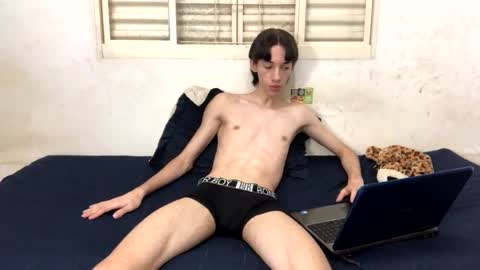 Snapshot of kiantwink chatting on 12/10/24, 08:49 kiantwink online show from 12/10/24, 08:49