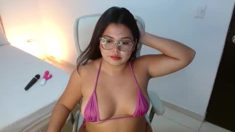 Snapshot of kiara2022 chatting on 03/16/26, 12:06 Kiara Evans online show from 03/16/26, 12:06