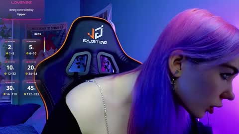 Kira online show from 10/19/25, 09:48