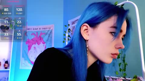 Kira online show from 11/28/25, 08:55