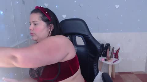 Kiara online show from 02/12/25, 08:59