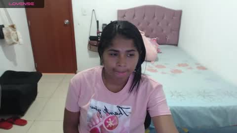 Kiara online show from 12/25/24, 09:43