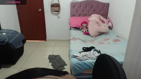 Kiara online show from 10/11/25, 07:01